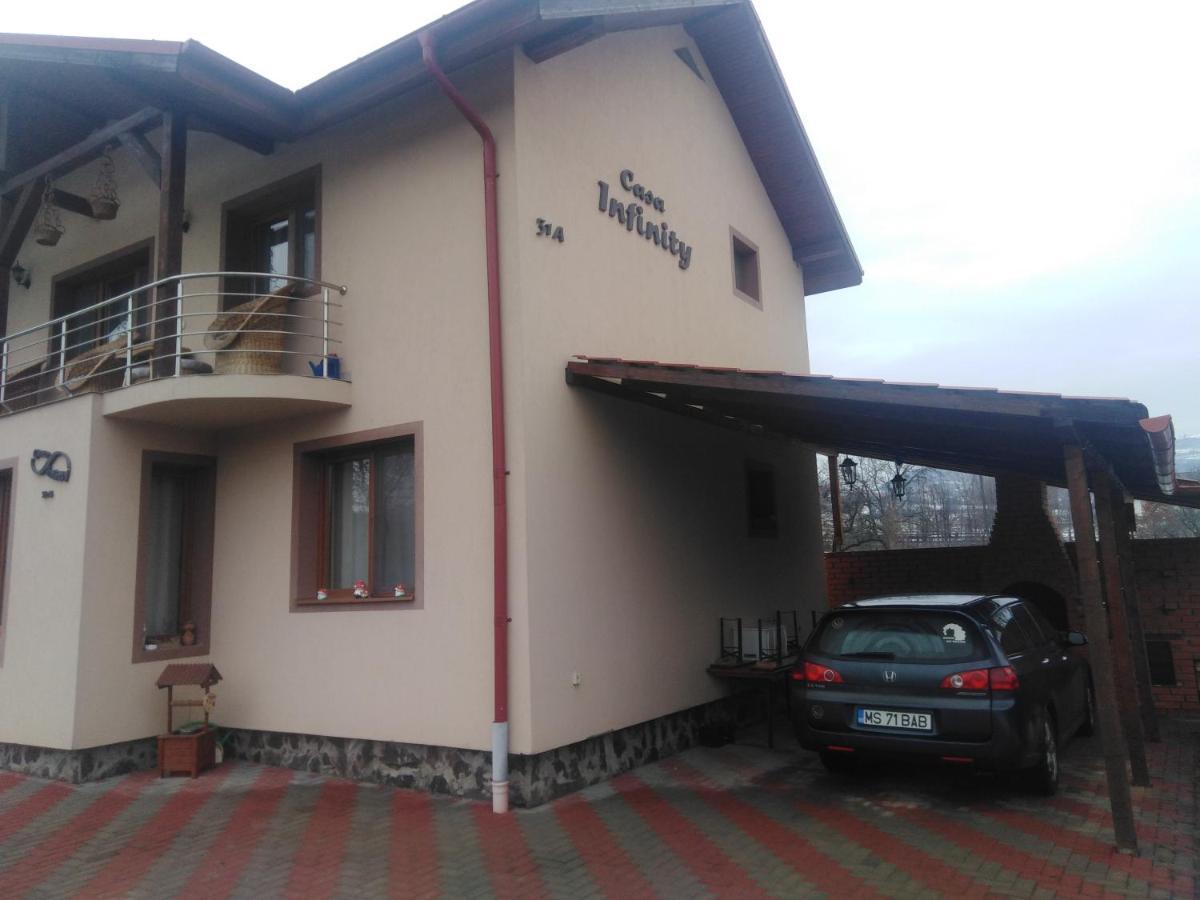 Casa Infinity Hotell Sovata Eksteriør bilde